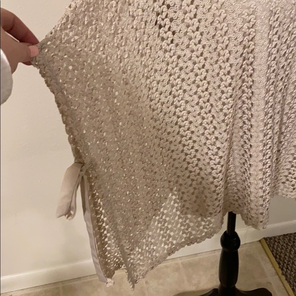 Beige blouse - Picture 4 of 5